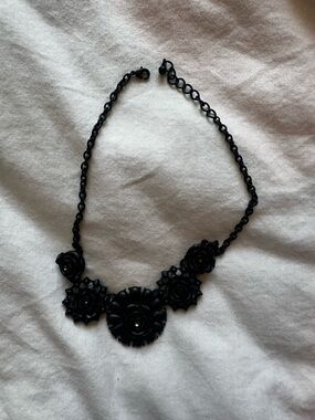 Black Floral Statement Necklace Rose Gothic Style Chain Necklace